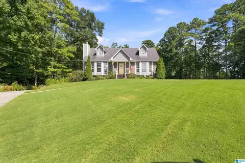 802 Pine Cir, Kimberly, AL 35091