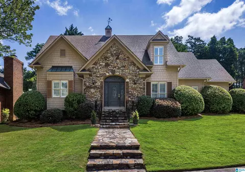 2516 Ivy Glenn Dr, Vestavia, AL 35243