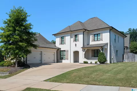 1789 Helen Ridge Cir, Vestavia Hills, AL 35242