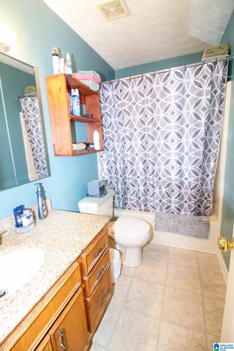 Bath - 3465 County Road 288, Five Points, AL 36855 photo 1 of 2