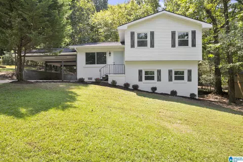 2236 Lisa Ann Dr SE, Leeds, AL 35094