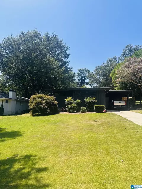 1424 Chester St, Hoover, AL 35226