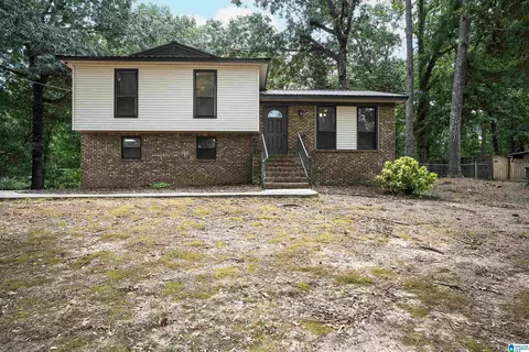 3213 Virginia Dr, Hueytown, AL 35023