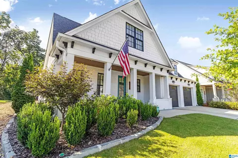 8209 Annika Dr, Hoover, AL 35244