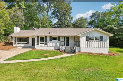 1624 Linda Vista Ln, Vestavia Hills, AL 35226
