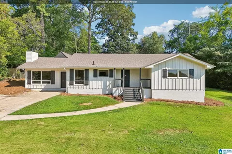 1624 Linda Vista Ln, Vestavia Hills, AL 35226
