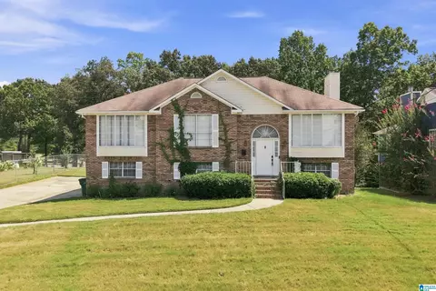 1408 Smithfield Forest Cir, Pleasant Grove, AL 35127