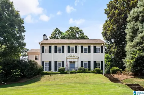 1822 Woodcrest Rd, Birmingham, AL 35209