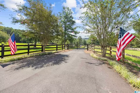 8401 Clayton Rd, Springville, AL 35146