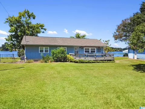 700 Hutchinson Dr, Sylacauga, AL 35151