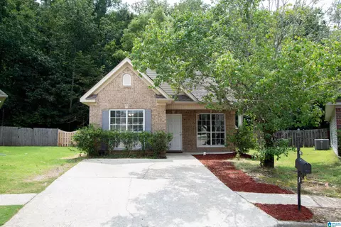 4000 Forest Lakes Rd, Sterrett, AL 35147