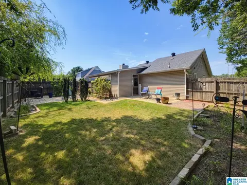 Exterior - 521 Warrior Dr, Alabaster, AL 35007 photo 3 of 10