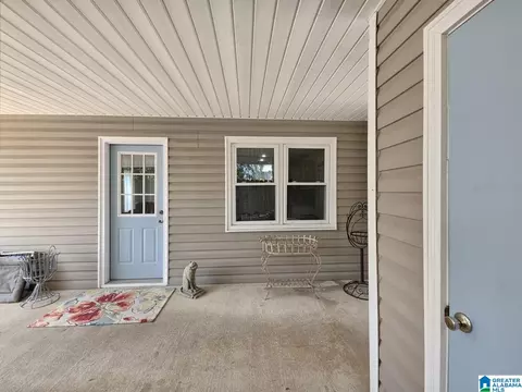 Exterior - 521 Warrior Dr, Alabaster, AL 35007 photo 7 of 10