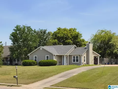 Exterior - 521 Warrior Dr, Alabaster, AL 35007 photo 9 of 10