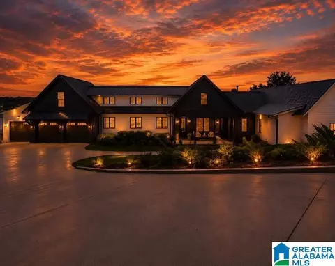 2116 Blackridge Rd, Hoover, AL 35244