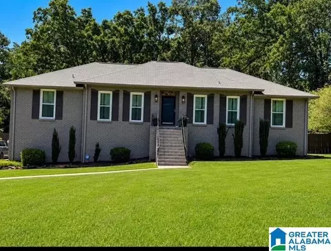3432 Tamassee Ln, Hoover, AL 35226