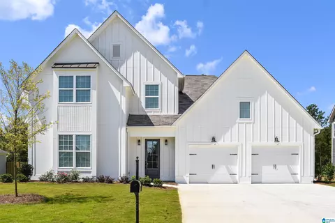 104 Highland Ridge Dr, Alabaster, AL 35007