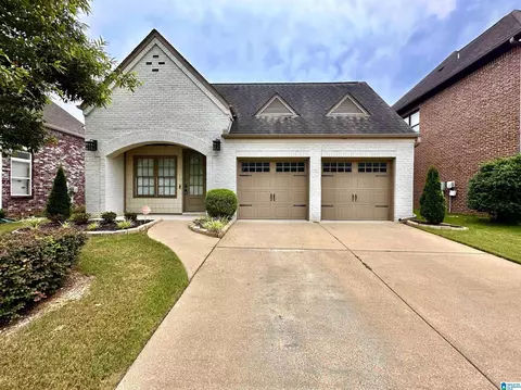3323 Chase Ct, Trussville, AL 35235