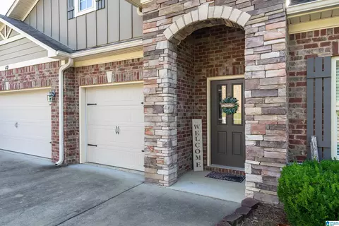 42 Waterford Pl, Trussville, AL 35173