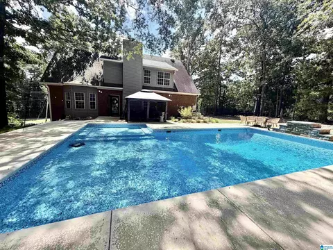 Exterior - 717 Wyatt Rd, Clanton, AL 35045 photo 2 of 4