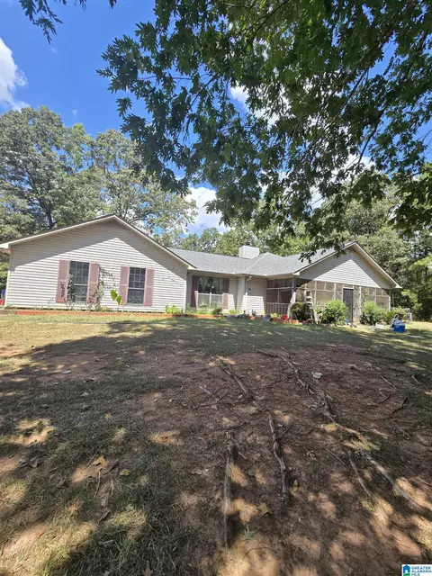 734 Ponderosa Dr, West Blocton, AL 35184
