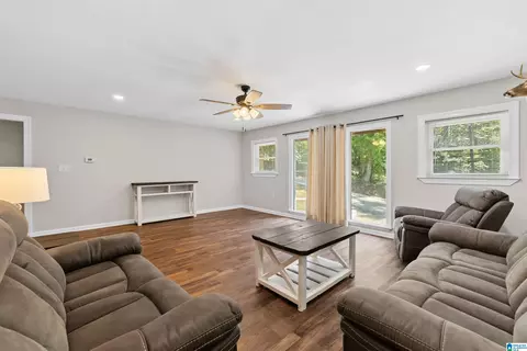 Living - 165 Brewer Ln, Warrior, AL 35180 photo 3 of 3