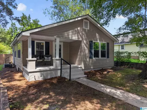 305 Vann St SW, Jacksonville, AL 36265