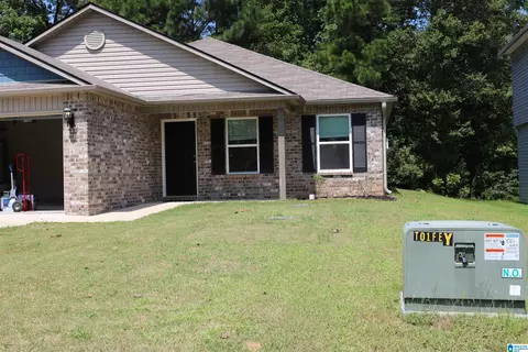 135 Ross Dr, Odenville, AL 35120