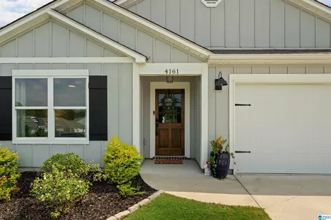 Exterior - 4161 Brookside Dr, Mount Olive, AL 35117 photo 4 of 10