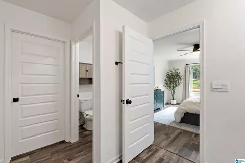 Entry Way - 4161 Brookside Dr, Mount Olive, AL 35117 photo 4 of 4