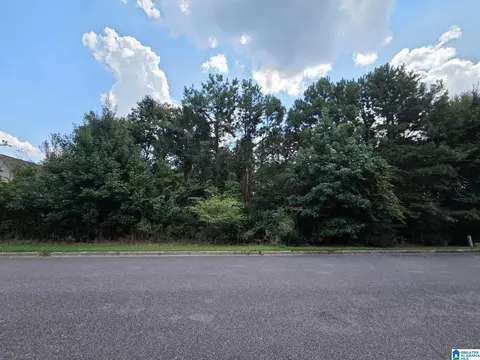 8455 Ledge Cir #143, Trussville, AL 35173
