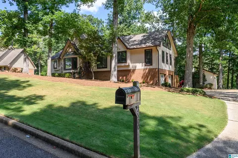 3500 Coventry Dr, Vestavia, AL 35243