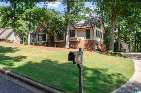 3500 Coventry Dr, Vestavia, AL 35243