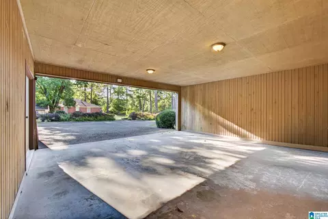 Exterior - 501 Pineview Rd, Clanton, AL 35045 photo 7 of 17