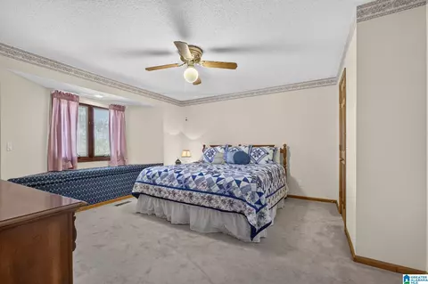 Bedroom - 501 Pineview Rd, Clanton, AL 35045 photo 3 of 8