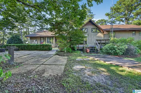 Exterior - 501 Pineview Rd, Clanton, AL 35045 photo 10 of 17