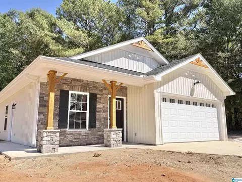 591 Roy Parris Rd, Jacksonville, AL 36265