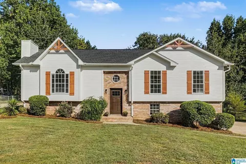 113 Fairlane Dr, Pleasant Grove, AL 35127