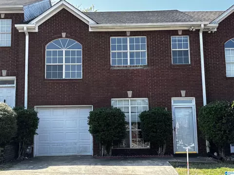 106 Sommersby Dr, Pelham, AL 35124