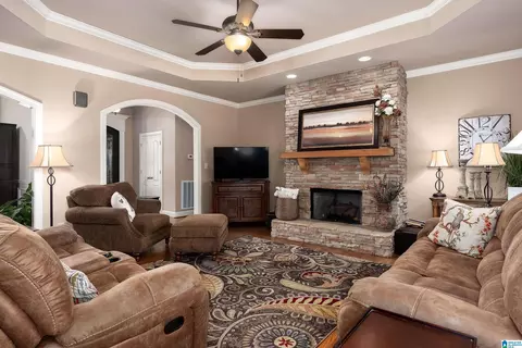 Living - 22940 Eastern Valley Rd, Mc Calla, AL 35111 photo 3 of 4