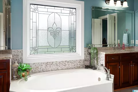 Bath - 22940 Eastern Valley Rd, Mc Calla, AL 35111 photo 3 of 7