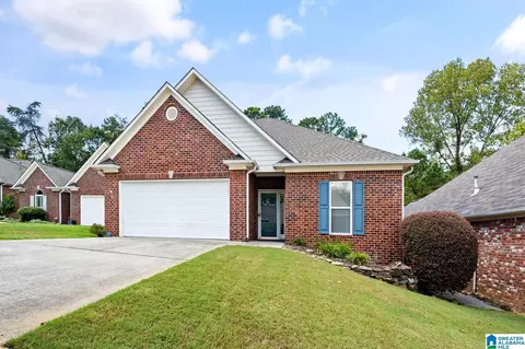 4988 Paradise Lake Cir, Hoover, AL 35244