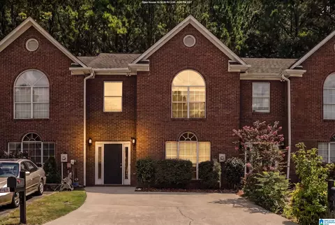 449 Cambrian Ridge Trl, Pelham, AL 35124