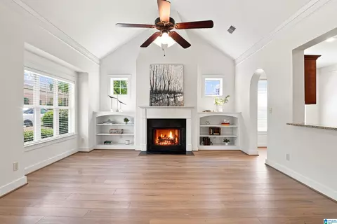 132 Chelsea Station Dr, Chelsea, AL 35043