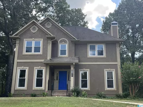 2020 Crosscrest Dr, Hoover, AL 35244