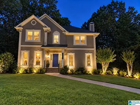 2020 Crosscrest Dr, Hoover, AL 35244