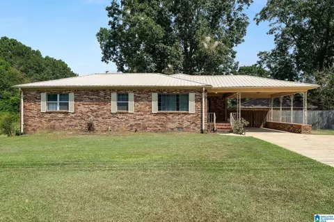 3406 Virginia Dr, Hueytown, AL 35023