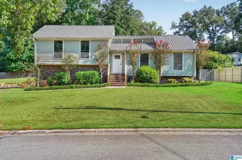 Exterior - 1816 Apache Way, Alabaster, AL 35007 photo 3 of 17
