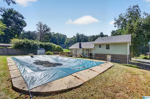 Exterior - 1816 Apache Way, Alabaster, AL 35007 photo 10 of 17