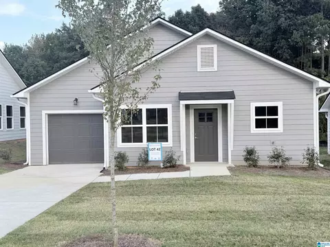 1717 Poinsettia Dr, Birmingham, AL 35214